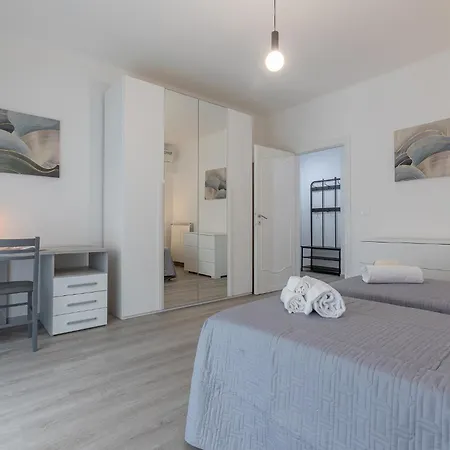 Guesthost - Matinum & Spacious *