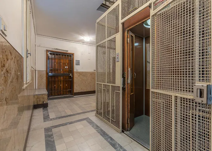 شقة Guesthost - Matinum & Spacious بولونيا