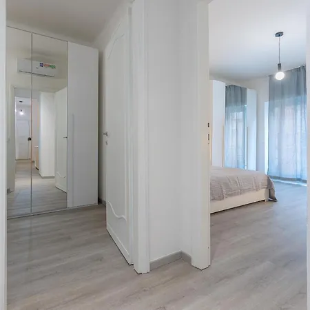 Guesthost - Matinum & Spacious